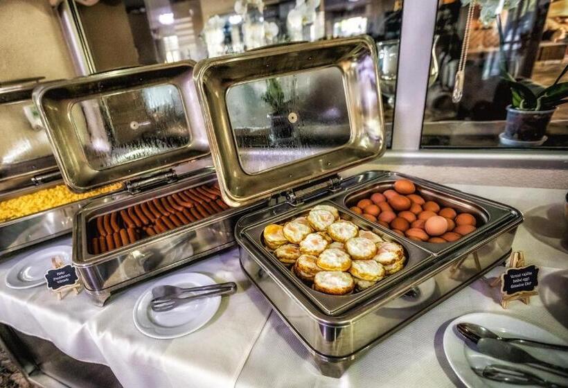 فندق Miraj Resort