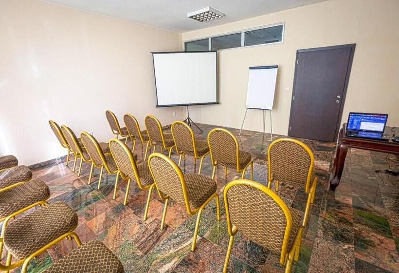 فندق Miraj Resort