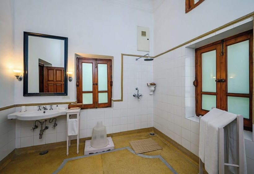 Отель Neemrana S Baradari Palace