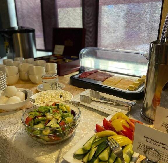 هتل Optima Kremenchuk