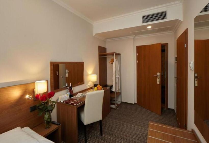 هتل Optima Kremenchuk