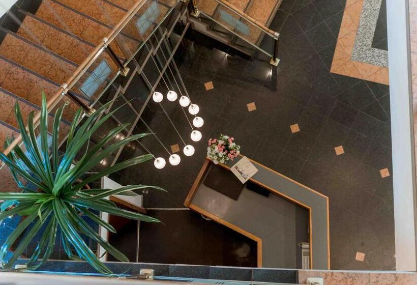 هتل Optima Kremenchuk