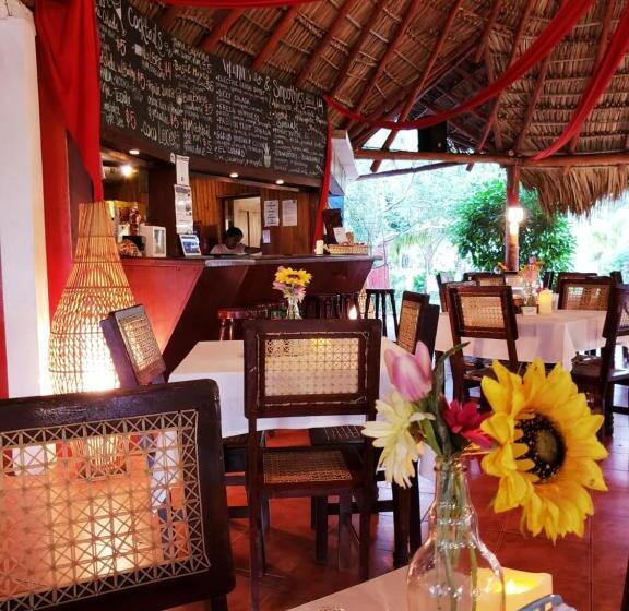 Отель Paraiso Beach