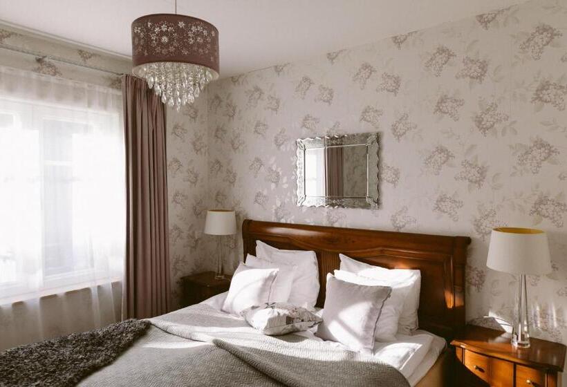 ホテル Pariisin Ville