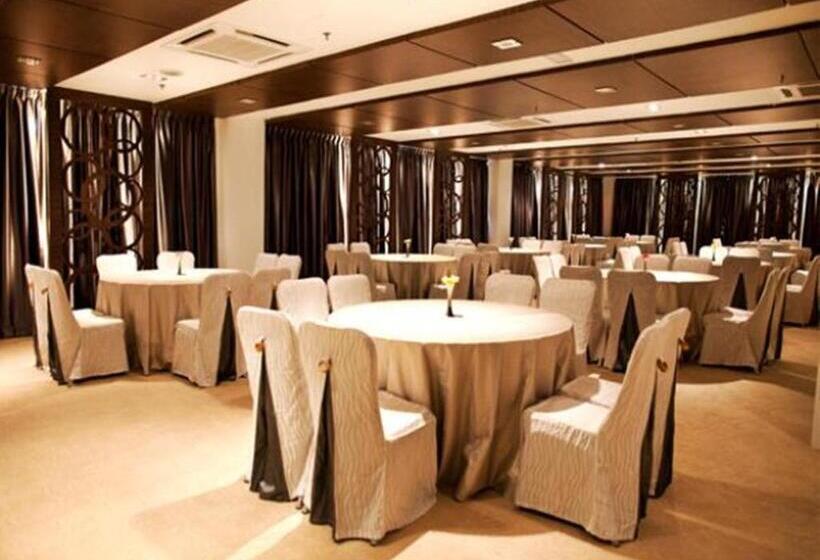 בית מלון כפרי Pinetree