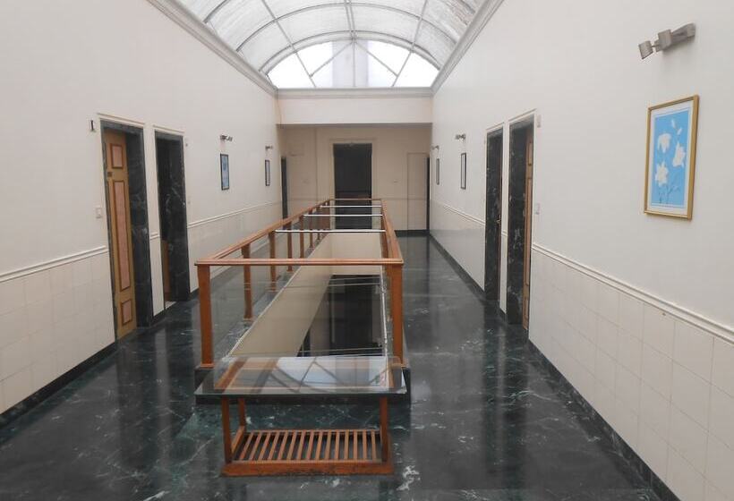 בית מלון כפרי Pooja International