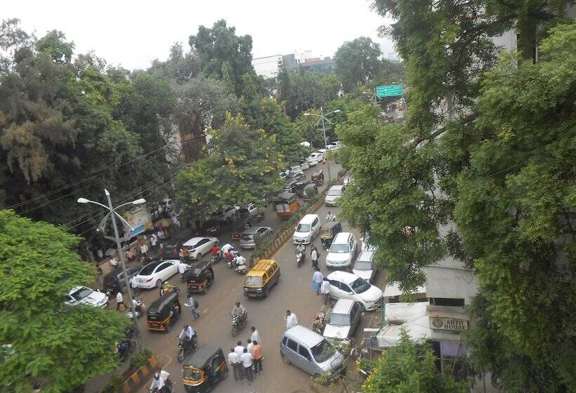 בית מלון כפרי Pooja International