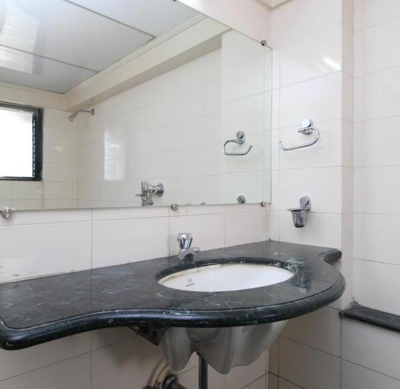 בית מלון כפרי Pooja International