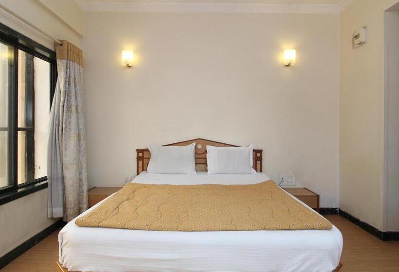 בית מלון כפרי Pooja International