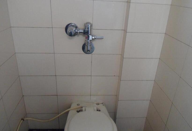 בית מלון כפרי Pooja International