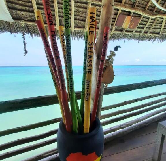 ホテル Promised Land Lodge