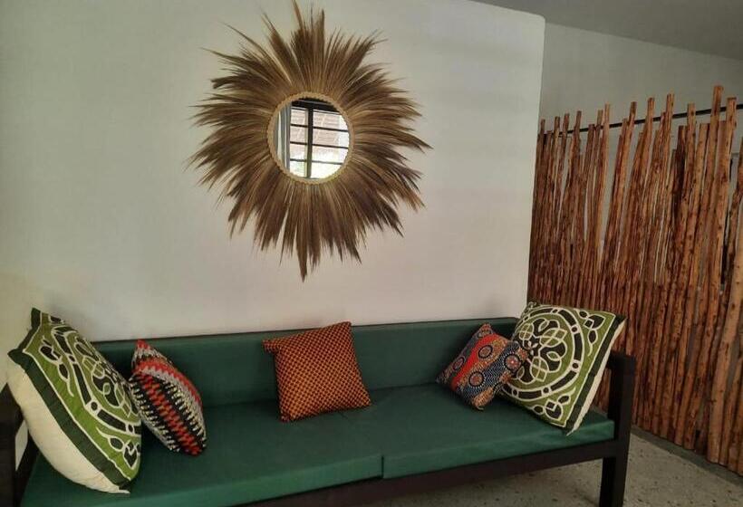 ホテル Promised Land Lodge