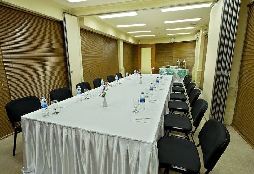 호텔 Puri Kiic Golf View