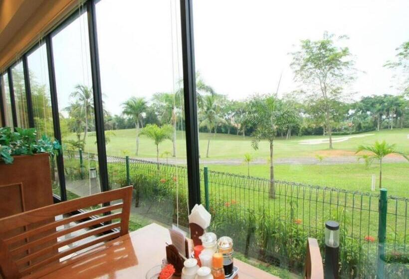호텔 Puri Kiic Golf View