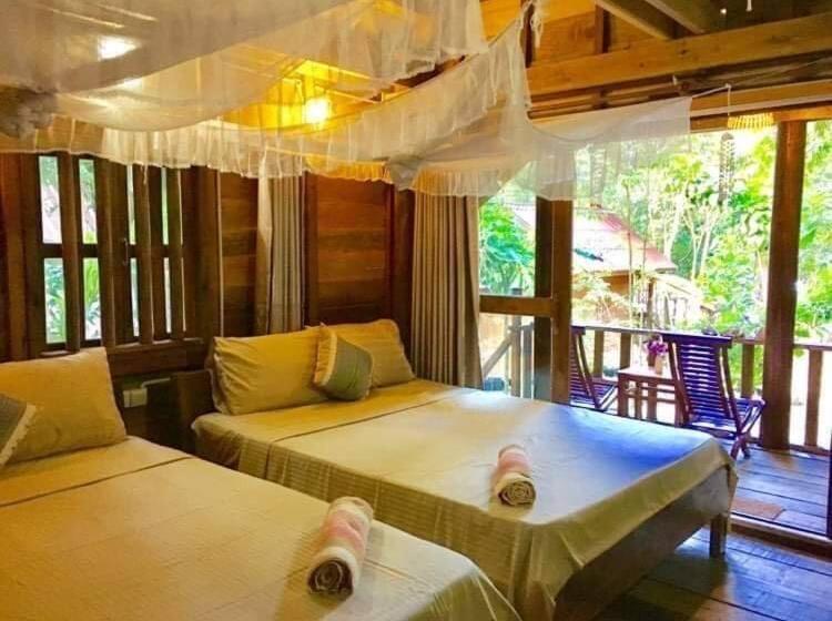 ホテル The Wavy Sailor Bungalow S