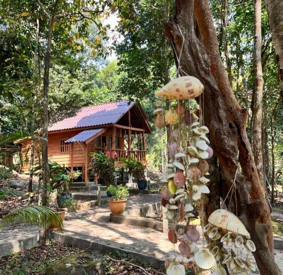 ホテル The Wavy Sailor Bungalow S