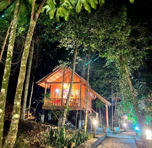 ホテル The Wavy Sailor Bungalow S