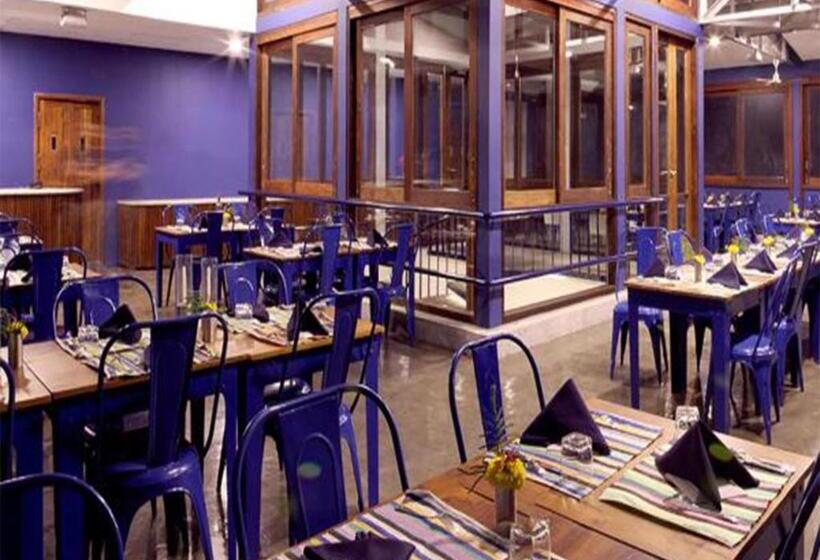 Отель Tanjore Hi