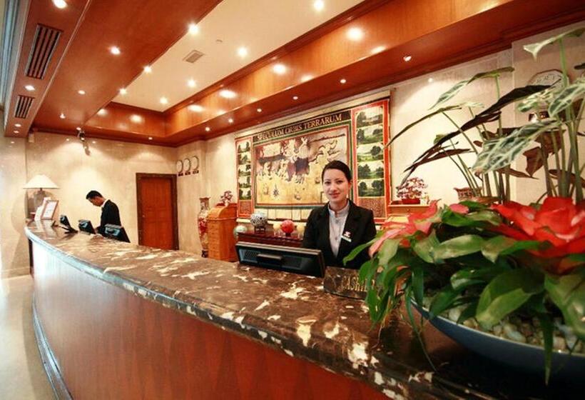 فندق The Katerina