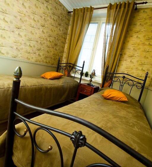 בית מלון כפרי Vaihmalan Hovi