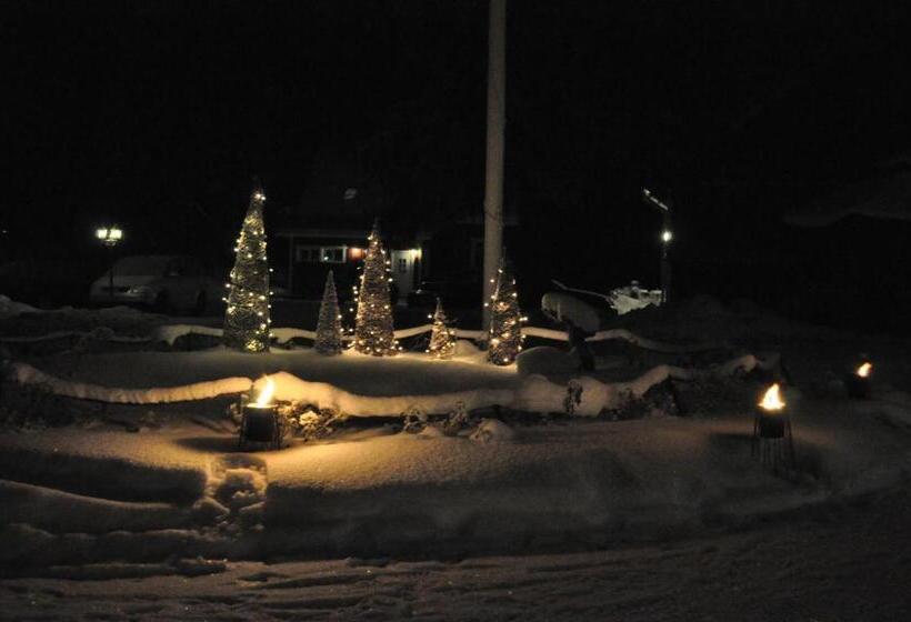 בית מלון כפרי Vaihmalan Hovi