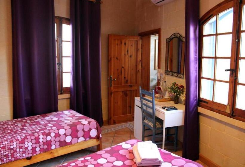 Il Wileġ Bed & Breakfast