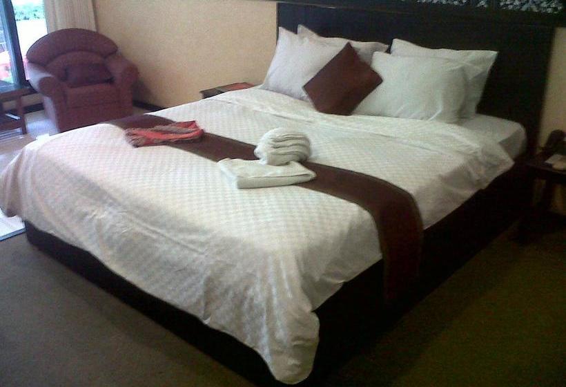 Insumo Palace Hotel & Resort