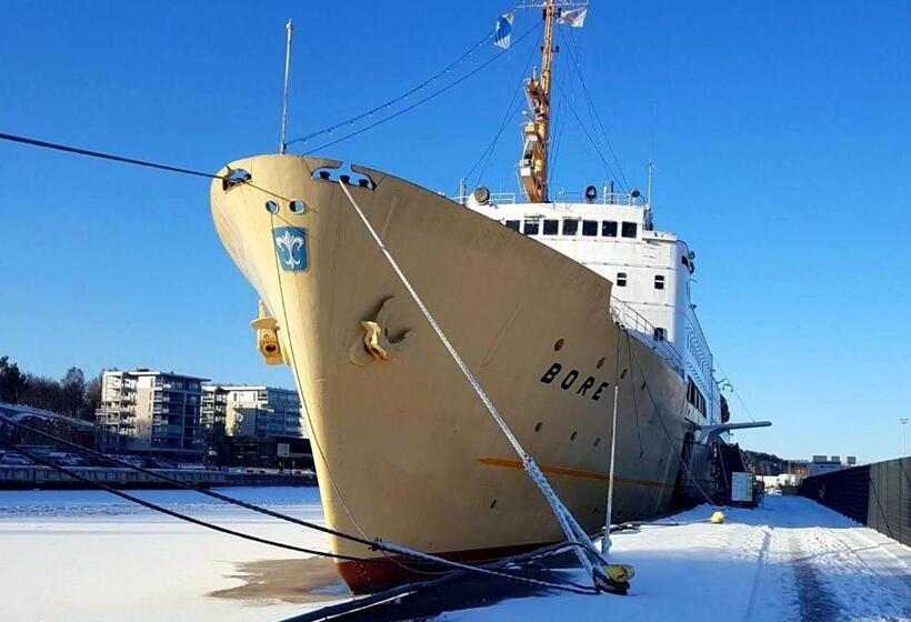 Laivahostel S/s Bore