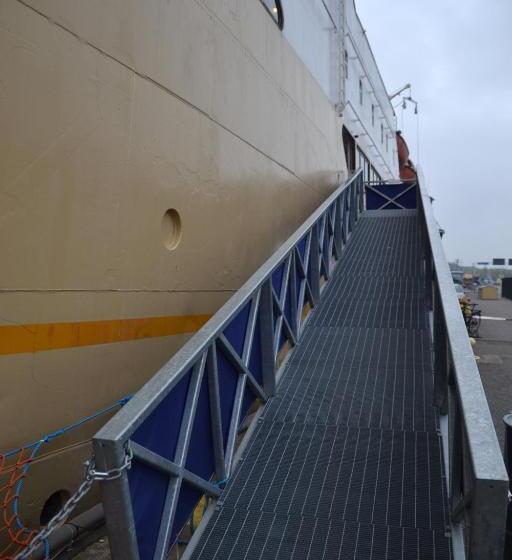 Laivahostel S/s Bore