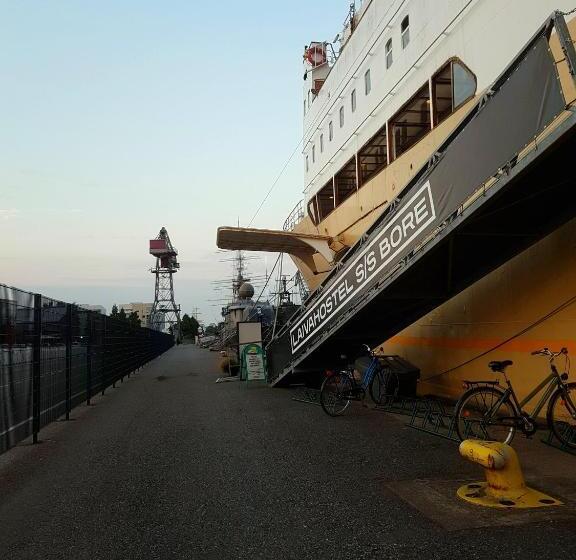 Laivahostel S/s Bore