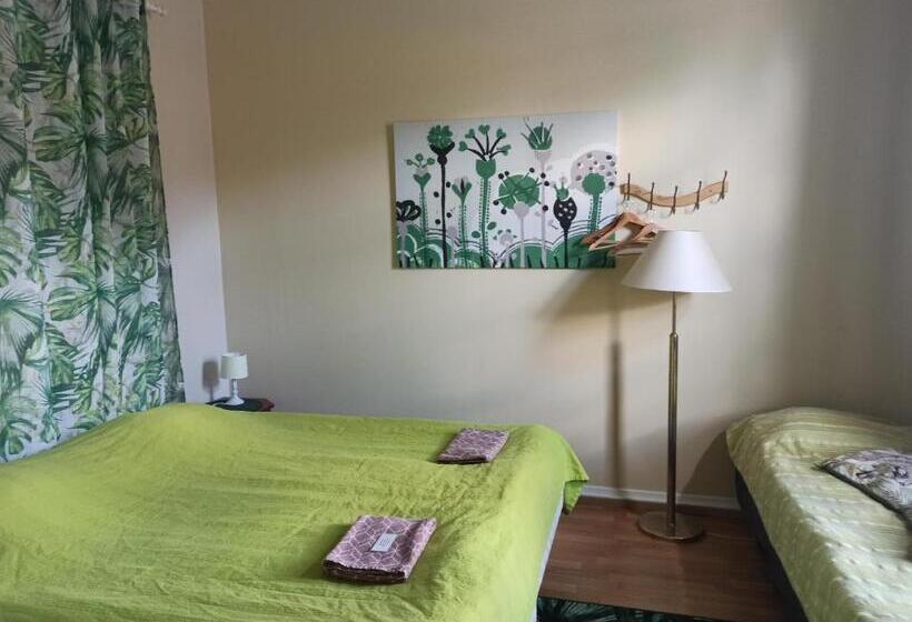 Li Ja Hostelli Marja