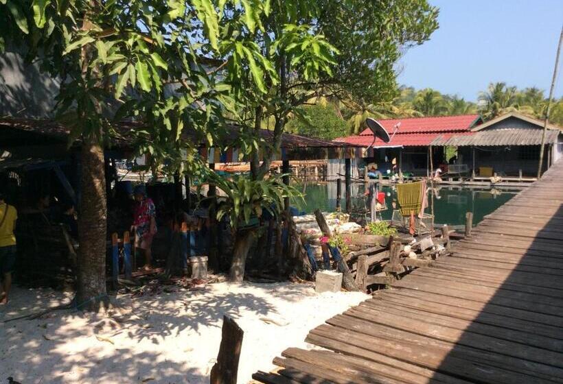 Palm Beach Bungalow Resort