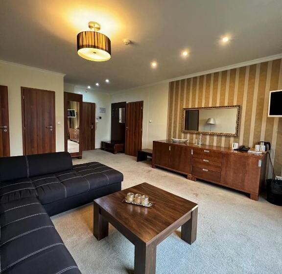 President Hotel Montfort