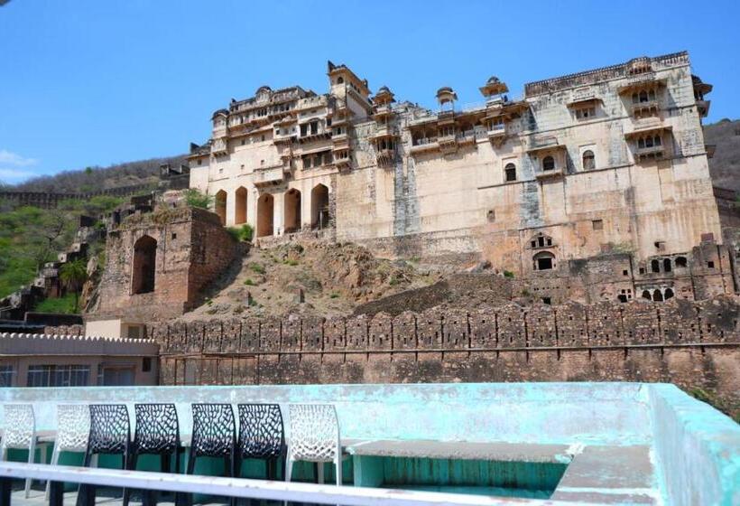 منتجع Kasera Paradise