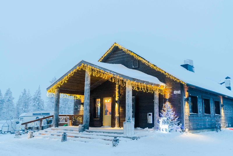 리조트 Northern Lights Village Saariselkä