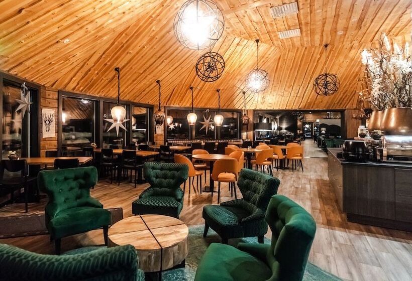 리조트 Northern Lights Village Saariselkä