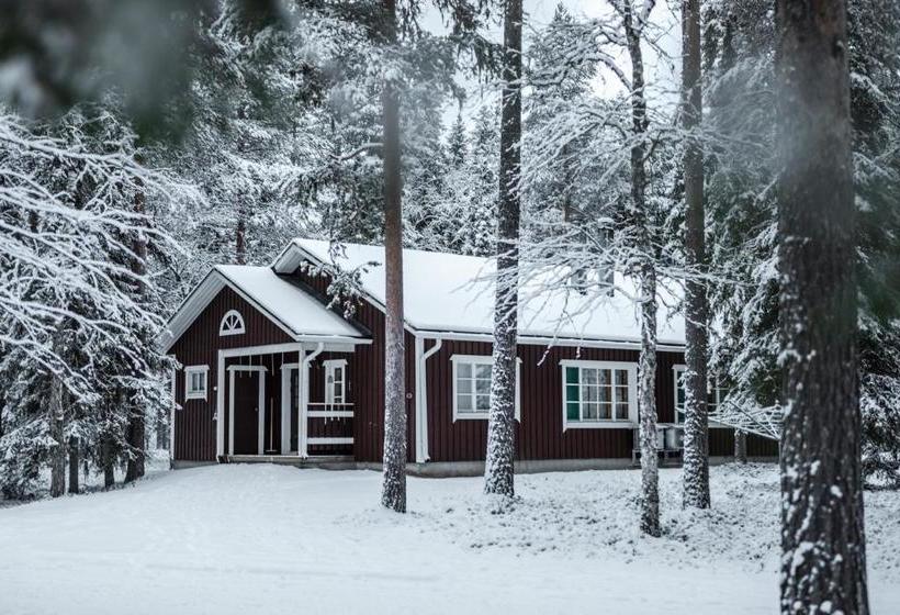 אתר נופש Pyhän Asteli Log Cottages