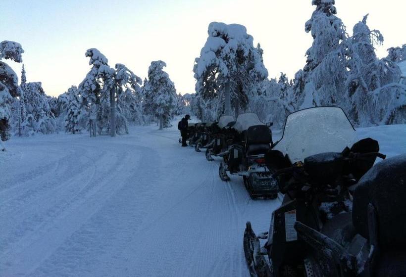 אתר נופש Pyhän Asteli Log Cottages