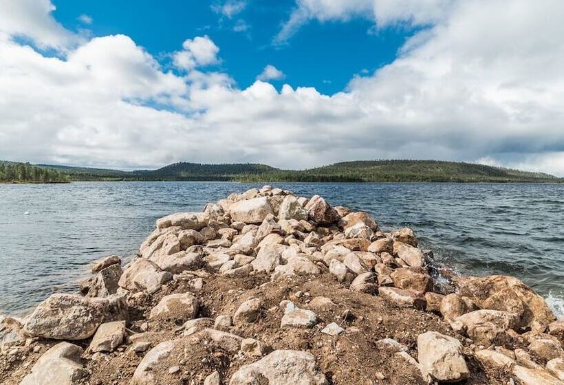 リゾートホテル Ukonjärven Holiday Village