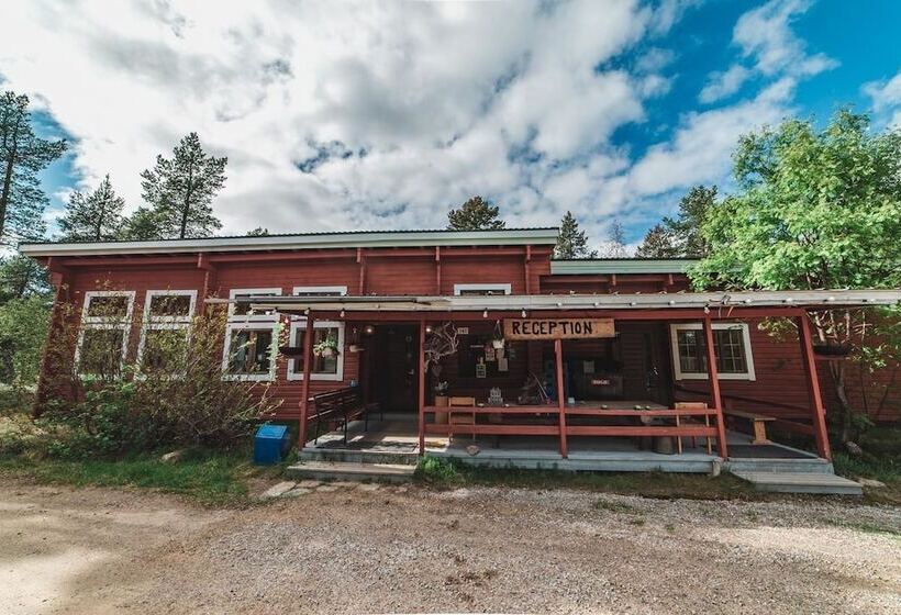 リゾートホテル Ukonjärven Holiday Village