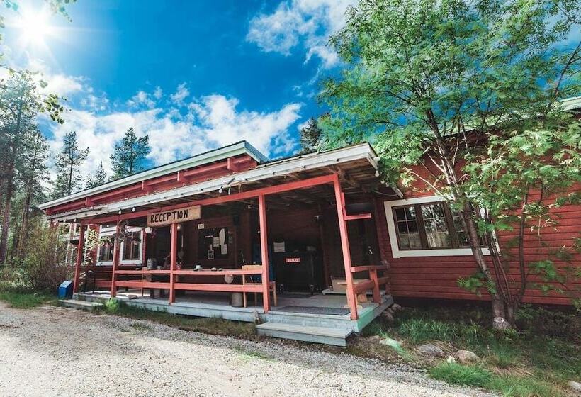 リゾートホテル Ukonjärven Holiday Village