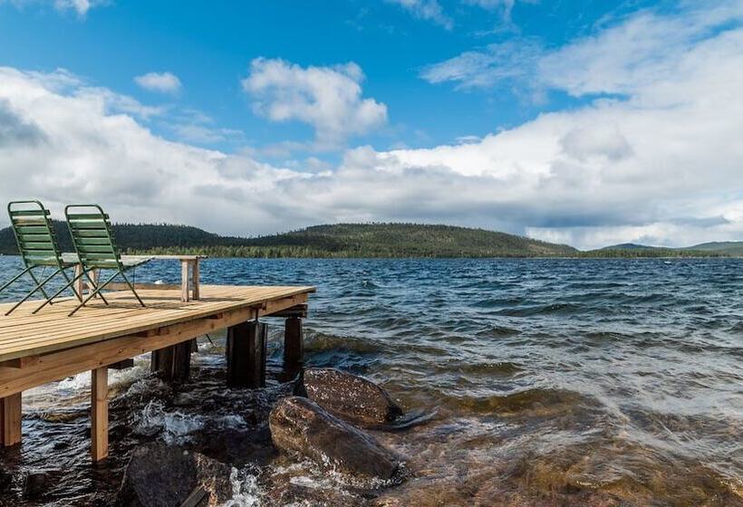 リゾートホテル Ukonjärven Holiday Village