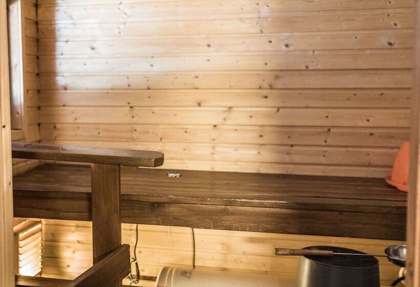 リゾートホテル Ukonjärven Holiday Village