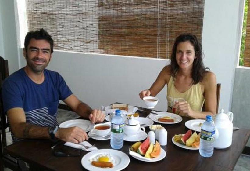 리조트 Plantation Surf Inn & Restaurant