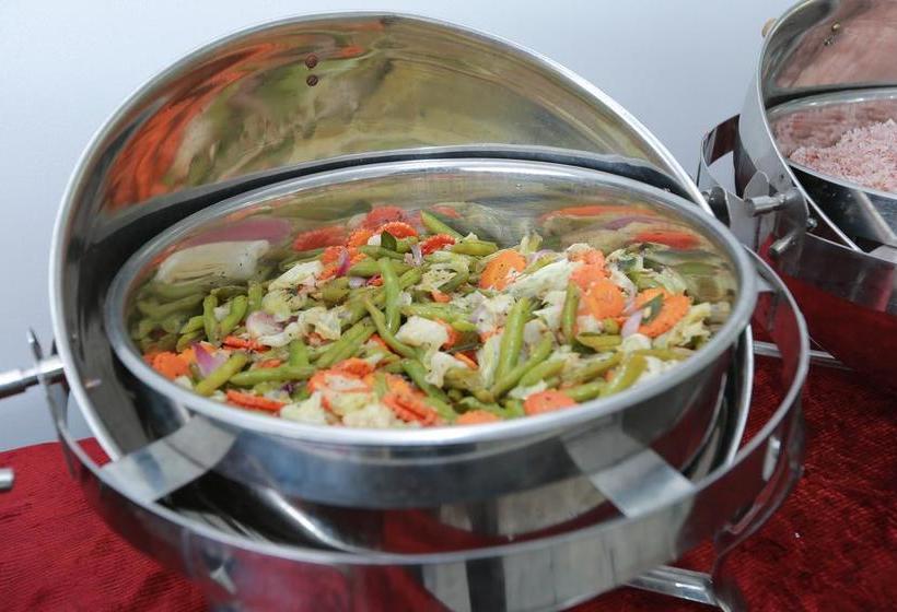 리조트 Plantation Surf Inn & Restaurant