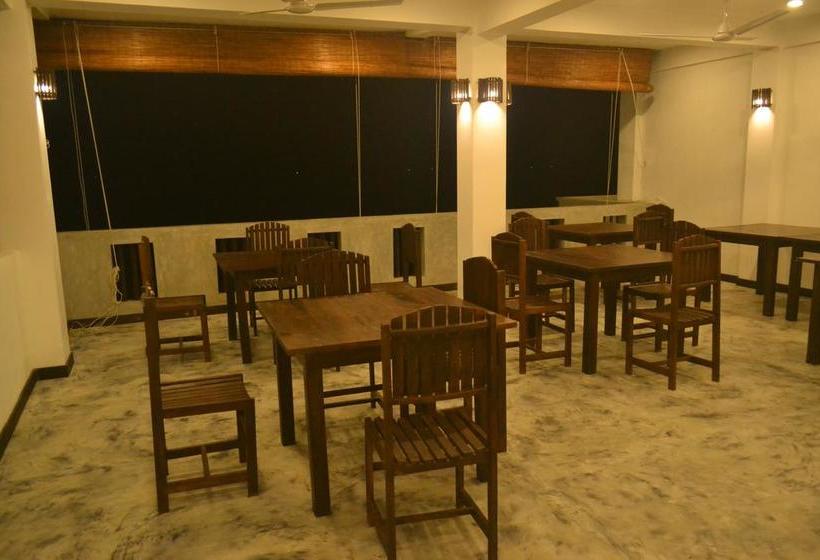 리조트 Plantation Surf Inn & Restaurant