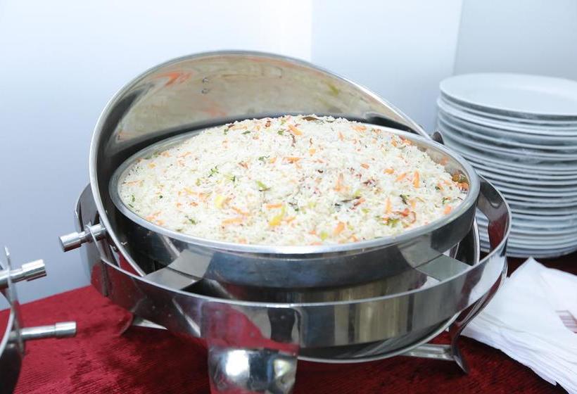 리조트 Plantation Surf Inn & Restaurant