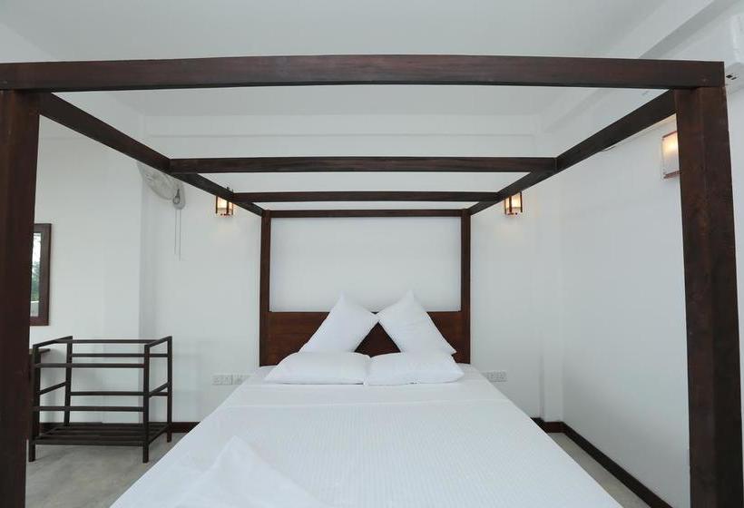 리조트 Plantation Surf Inn & Restaurant