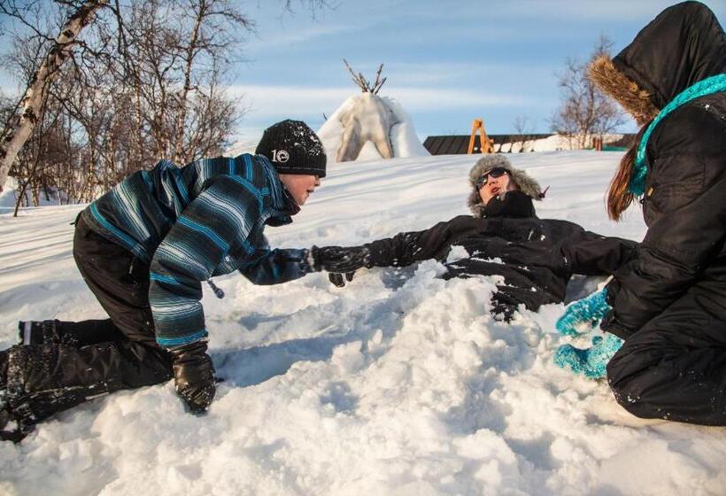 Tundrea Holiday Resort