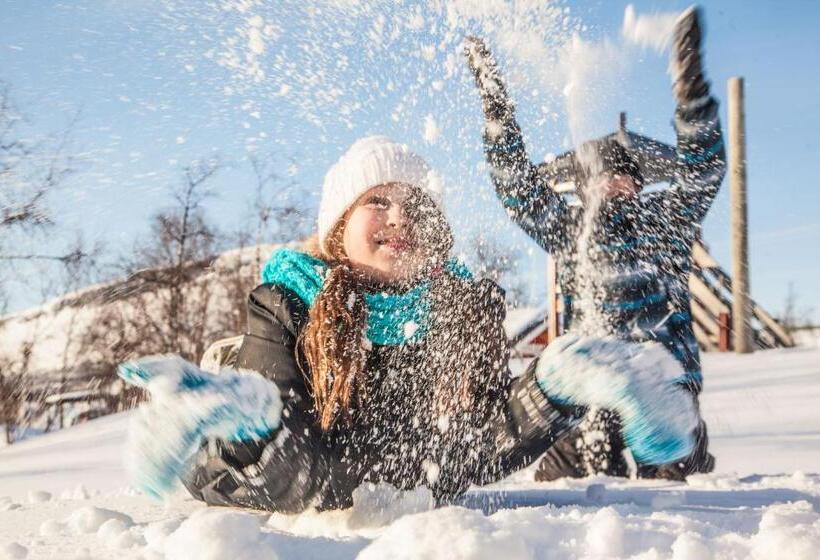 Tundrea Holiday Resort